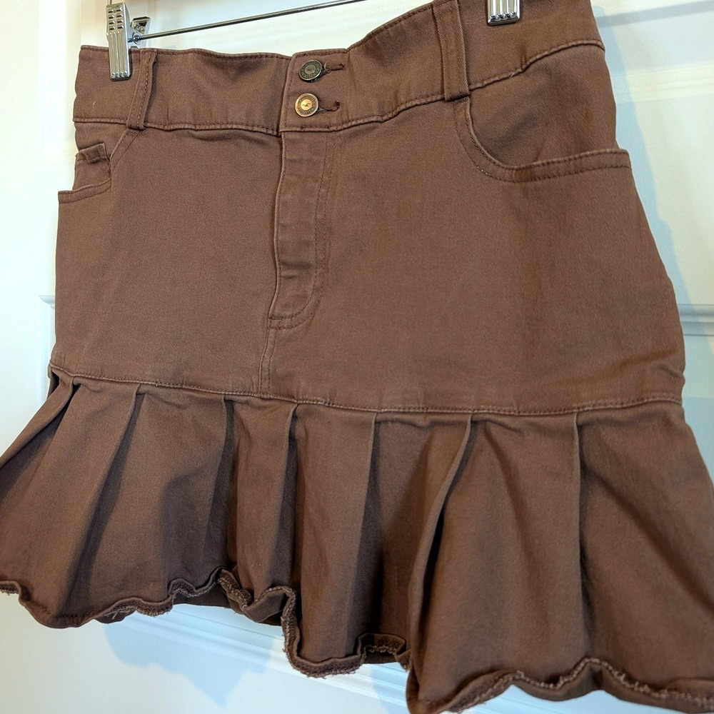 Hollister Pleated Hem Mini Skirt - Picture 5 of 6